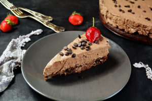 Healthy Chocolate Cheesecake with Oats and Cashews